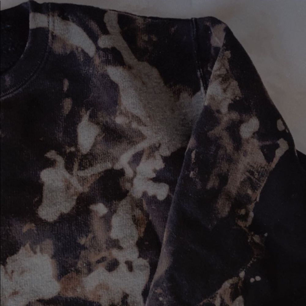 Tie Dye Crew Neck - Picture 4 of 5